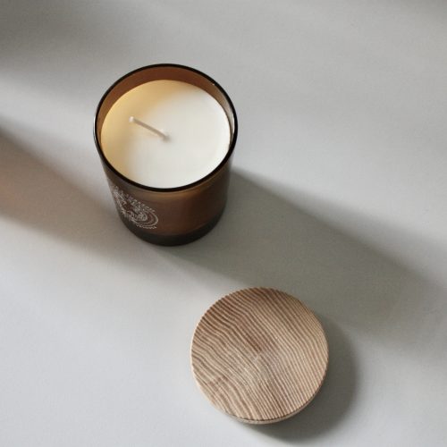 Natural Soy Wax Candle: Cyclamen & Iris