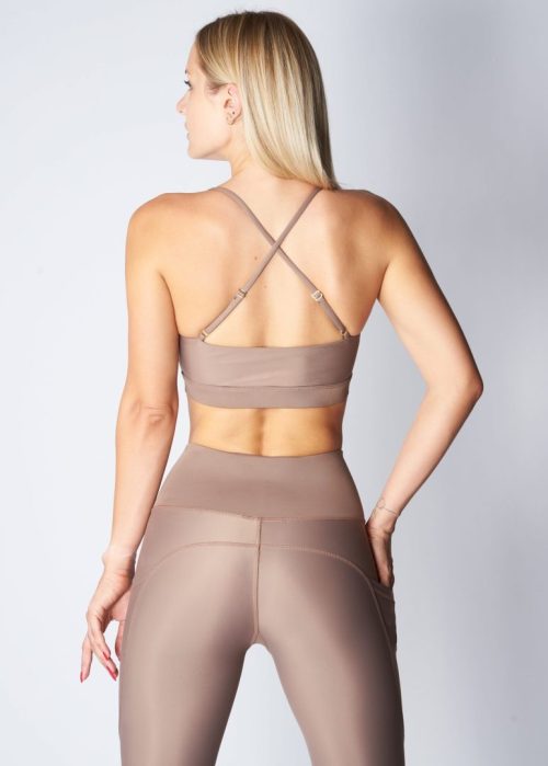 Cross-back sports bra – Soft tan